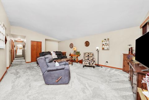 Tiny photo for 4124 Russell Avenue, Gurnee, IL 60031 (MLS # 12496123)