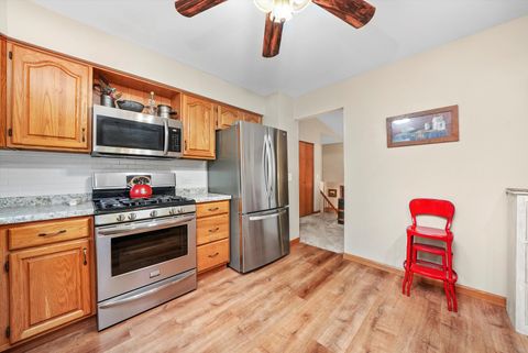 Tiny photo for 4124 Russell Avenue, Gurnee, IL 60031 (MLS # 12496123)