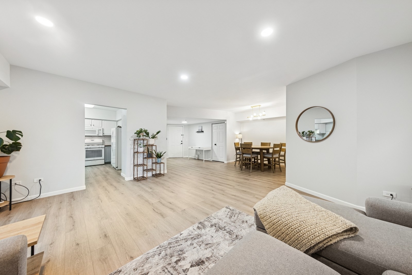 943 Elderberry Circle 303