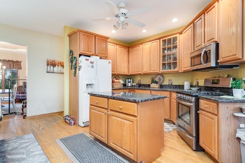 Tiny photo for 10400 Emerald Avenue, Orland Park, IL 60467 (MLS # 12592715)