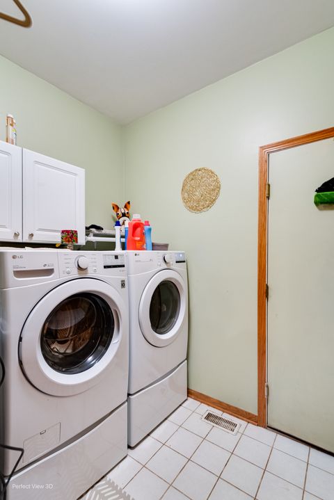 Tiny photo for 10400 Emerald Avenue, Orland Park, IL 60467 (MLS # 12592715)