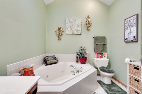 Tiny photo for 10400 Emerald Avenue, Orland Park, IL 60467 (MLS # 12592715)