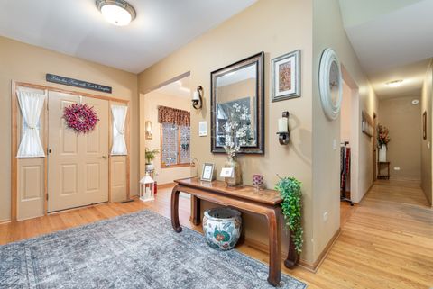 Tiny photo for 10400 Emerald Avenue, Orland Park, IL 60467 (MLS # 12592715)