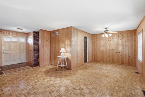 Tiny photo for 18208 Fountainbleau Drive, Hazel Crest, IL 60429 (MLS # 12511581)