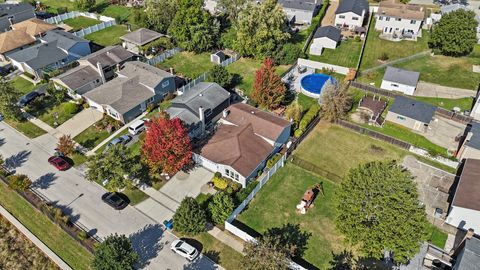 Tiny photo for 335 E HARRISON Street, Elmhurst, IL 60126 (MLS # 12501764)