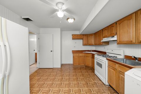 Tiny photo for 335 E HARRISON Street, Elmhurst, IL 60126 (MLS # 12501764)