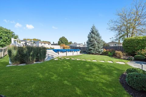Tiny photo for 335 E HARRISON Street, Elmhurst, IL 60126 (MLS # 12501764)