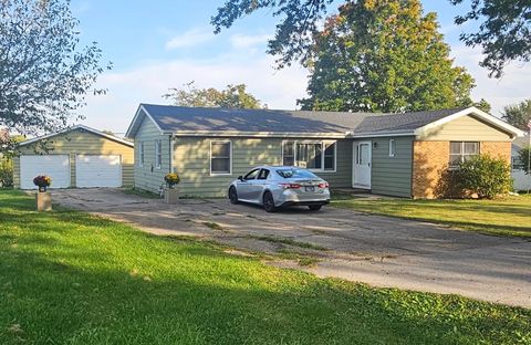 Tiny photo for 355 Hilltop Drive, North Aurora, IL 60542 (MLS # 12502980)
