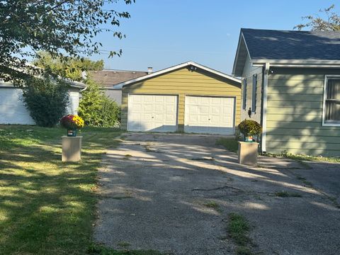 Tiny photo for 355 Hilltop Drive, North Aurora, IL 60542 (MLS # 12502980)
