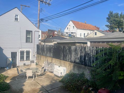 Tiny photo for 2213 S Oakley Avenue, Chicago, IL 60608 (MLS # 12548254)