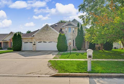 Photo of 1808 Vale Street, Champaign, IL 61822 (MLS # 12705846)