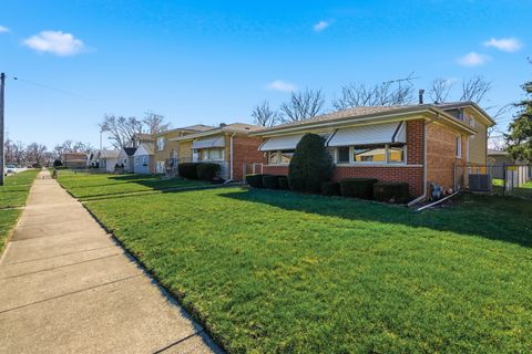 Tiny photo for 14114 S Saginaw Avenue, Burnham, IL 60633 (MLS # 12545014)