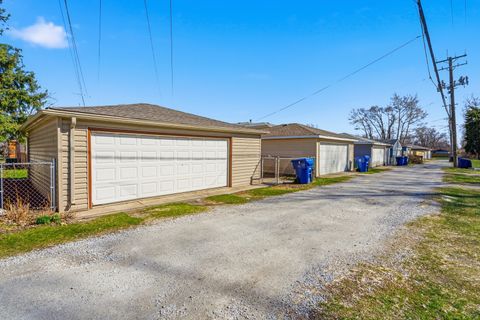 Tiny photo for 14114 S Saginaw Avenue, Burnham, IL 60633 (MLS # 12545014)