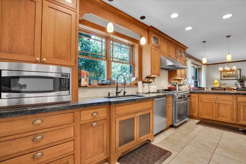 Tiny photo for 5661 N New Hampshire Avenue, Chicago, IL 60631 (MLS # 12704652)