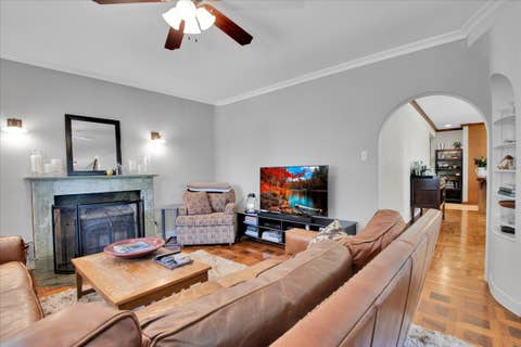Tiny photo for 5661 N New Hampshire Avenue, Chicago, IL 60631 (MLS # 12704652)