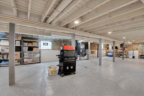 Tiny photo for 5661 N New Hampshire Avenue, Chicago, IL 60631 (MLS # 12704652)