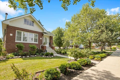 Photo of 5661 N New Hampshire Avenue, Chicago, IL 60631 (MLS # 12704652)