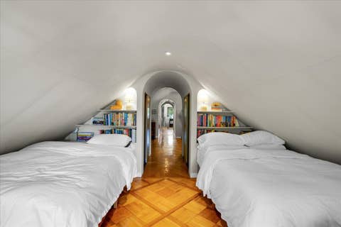 Tiny photo for 5661 N New Hampshire Avenue, Chicago, IL 60631 (MLS # 12704652)