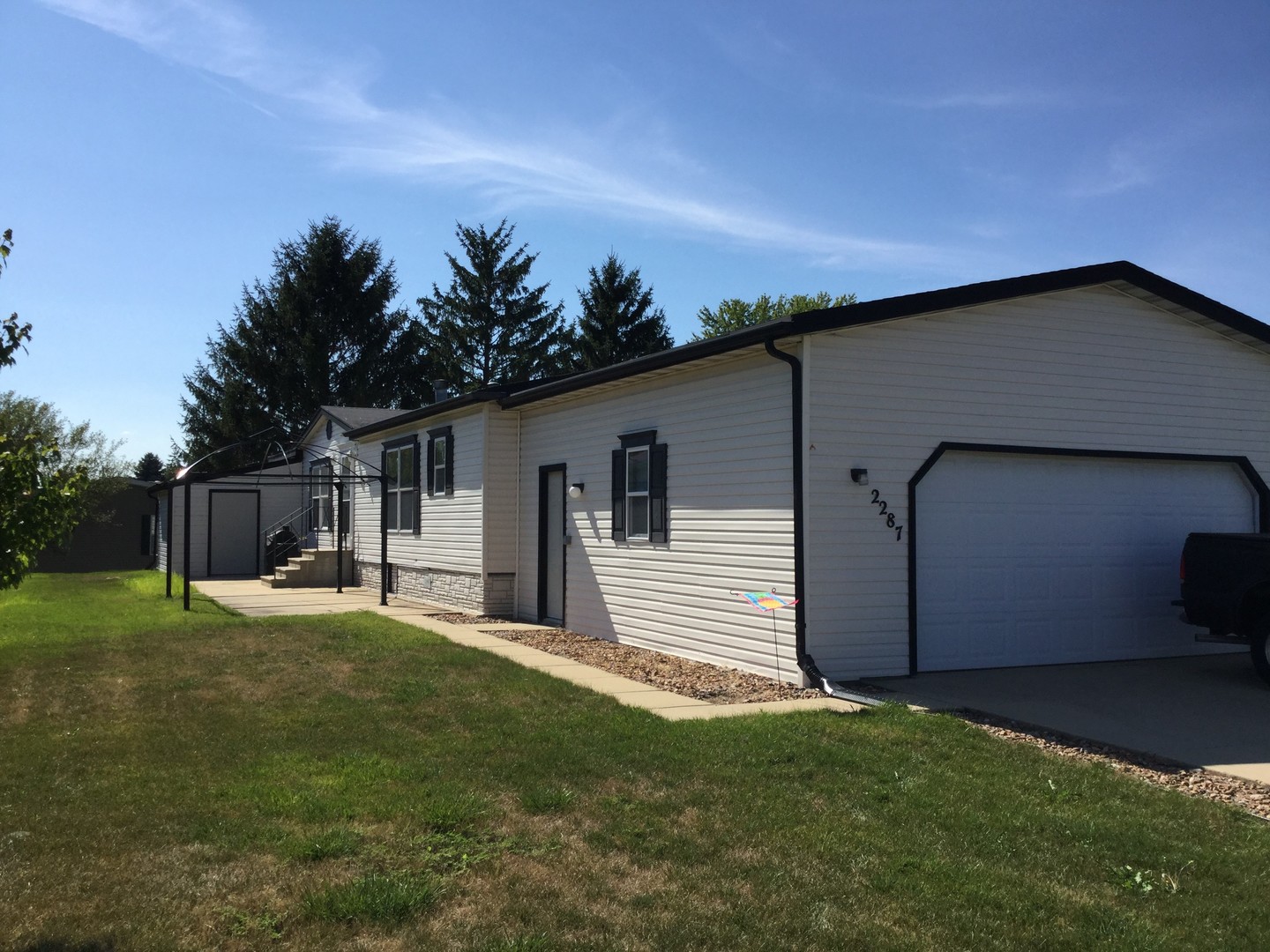 Photo 1 of 27 — 2287 Sunset Lane, Belvidere, IL 61008