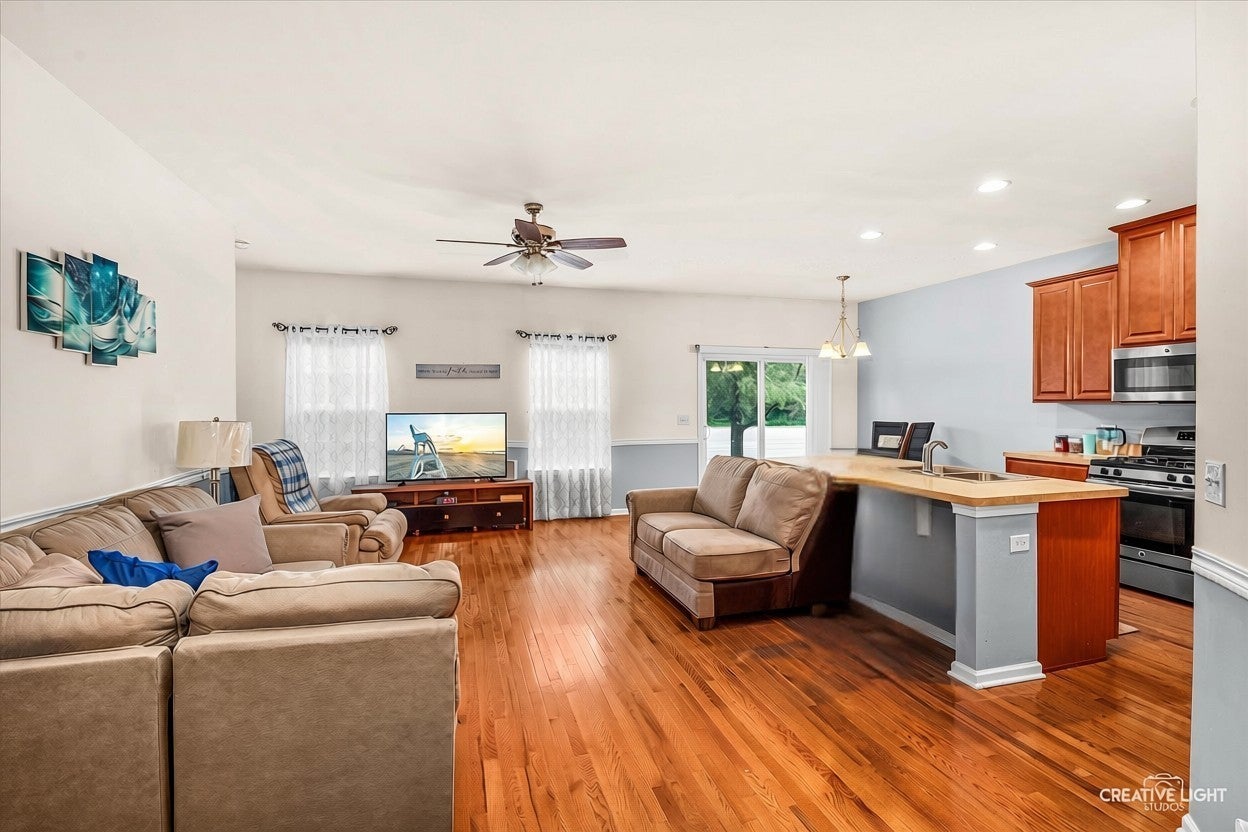 1648 COLCHESTER Lane