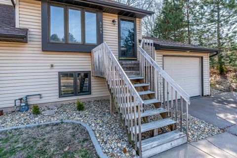 Tiny photo for 3495 Fairview Drive #0, Bettendorf, IA 52722 (MLS # 12605307)