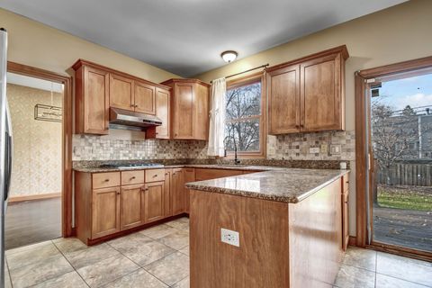 Tiny photo for 1S174 Addison Avenue, Lombard, IL 60148 (MLS # 12522193)