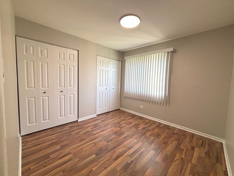 Tiny photo for 10437 Natoma Avenue #4, Chicago Ridge, IL 60415 (MLS # 12629605)
