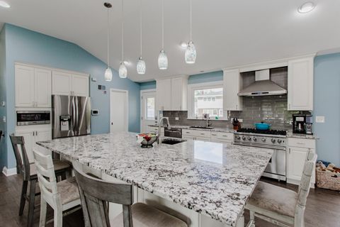 Tiny photo for 341 E Madison Street, Elmhurst, IL 60126 (MLS # 12464336)