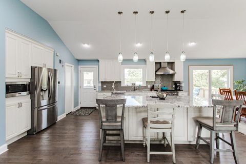 Tiny photo for 341 E Madison Street, Elmhurst, IL 60126 (MLS # 12464336)