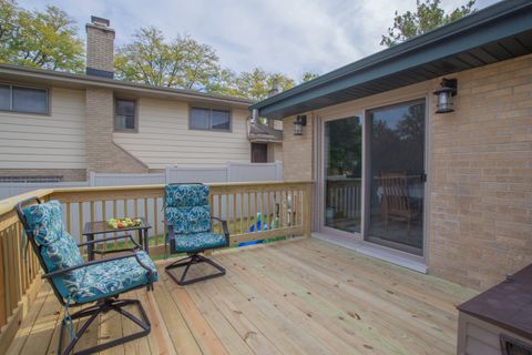 Tiny photo for 341 E Madison Street, Elmhurst, IL 60126 (MLS # 12464336)