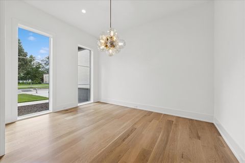 Tiny photo for 580 S Kearsage Avenue, Elmhurst, IL 60126 (MLS # 12452441)