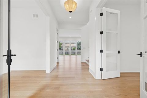 Tiny photo for 580 S Kearsage Avenue, Elmhurst, IL 60126 (MLS # 12452441)