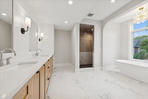Tiny photo for 580 S Kearsage Avenue, Elmhurst, IL 60126 (MLS # 12452441)