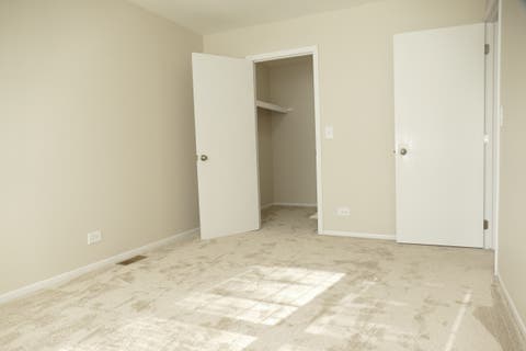 Tiny photo for 328 Farmingdale Circle, Vernon Hills, IL 60061 (MLS # 12728287)