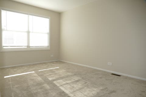 Tiny photo for 328 Farmingdale Circle, Vernon Hills, IL 60061 (MLS # 12728287)
