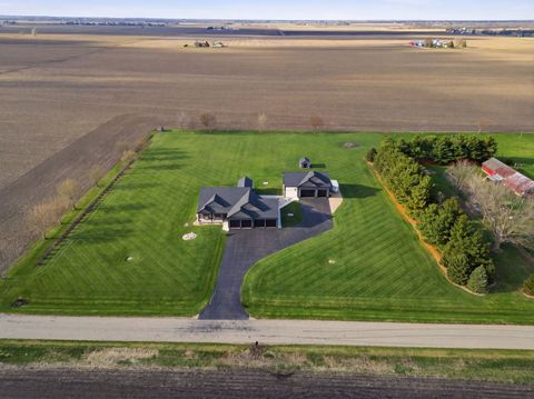 Tiny photo for 2401 N 4350th Road, Sheridan, IL 60551 (MLS # 12615065)