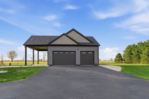 Tiny photo for 2401 N 4350th Road, Sheridan, IL 60551 (MLS # 12615065)