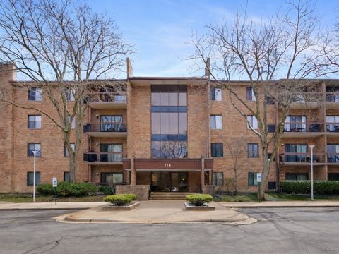 Photo of 714 Walnut Drive #405, Darien, IL 60561 (MLS # 12596377)