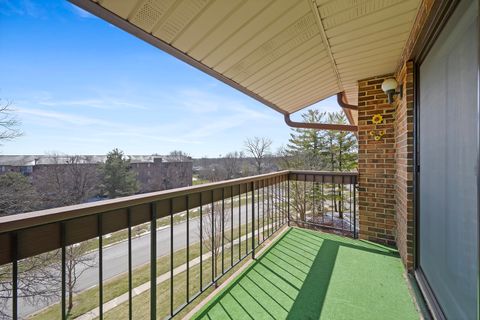 Tiny photo for 714 Walnut Drive #405, Darien, IL 60561 (MLS # 12596377)