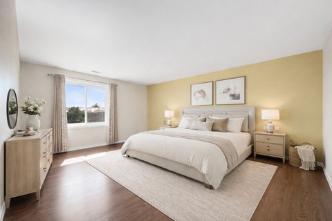 Tiny photo for 714 Walnut Drive #405, Darien, IL 60561 (MLS # 12596377)