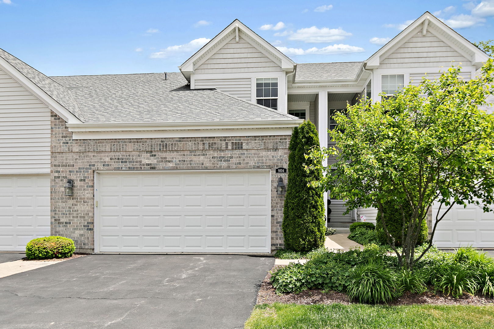 9104 FALCON GREENS Drive