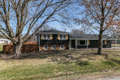 Tiny photo for 11622 27th Street W, Milan, IL 61264 (MLS # 12597744)