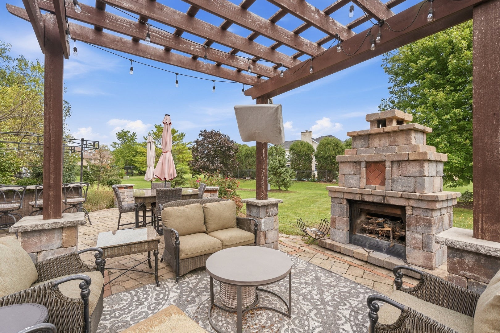 16243 W Blackhawk Drive
