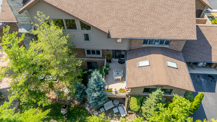 1210 Hawthorne Lane 1