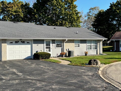 Photo of 7306 Dunwood Court #7306, Fox Lake, IL 60020 (MLS # 12791946)