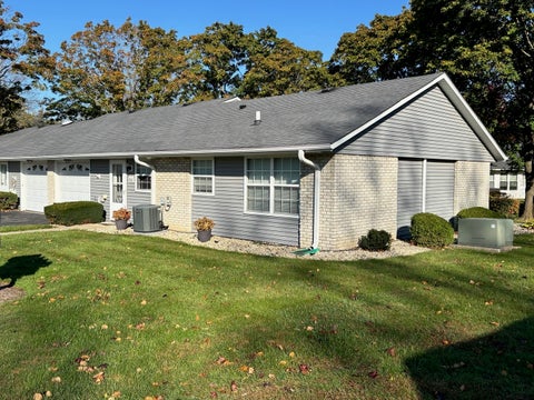 Tiny photo for 7306 Dunwood Court #7306, Fox Lake, IL 60020 (MLS # 12791946)