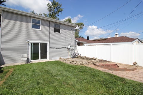 Tiny photo for 5950 W 87th Place, Oak Lawn, IL 60453 (MLS # 12744505)