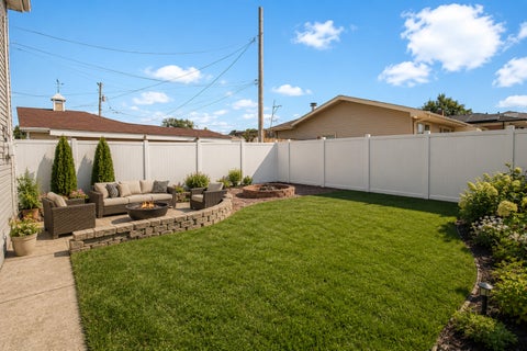 Tiny photo for 5950 W 87th Place, Oak Lawn, IL 60453 (MLS # 12744505)