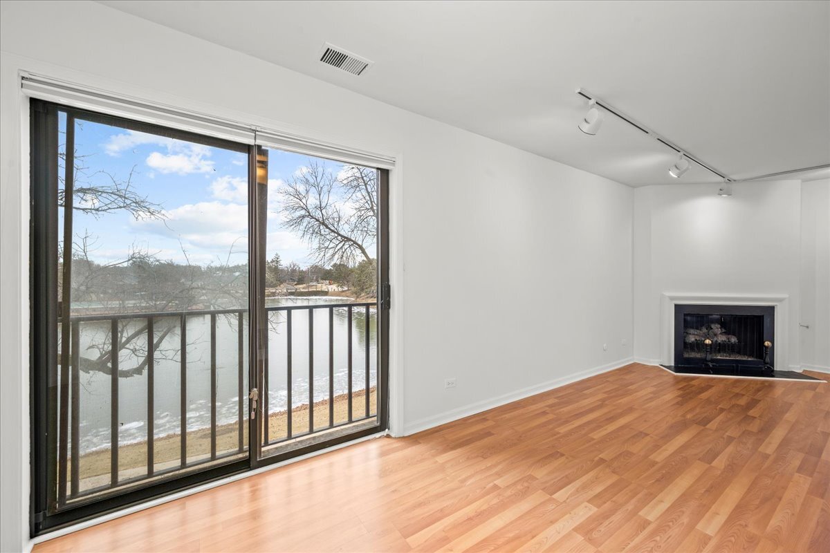 3 The Court Of Harborside 201