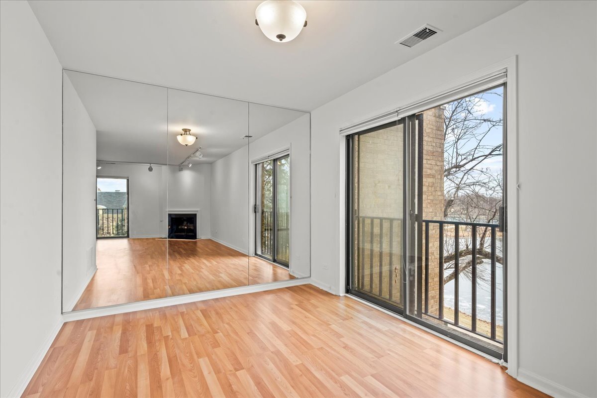 3 The Court Of Harborside 201